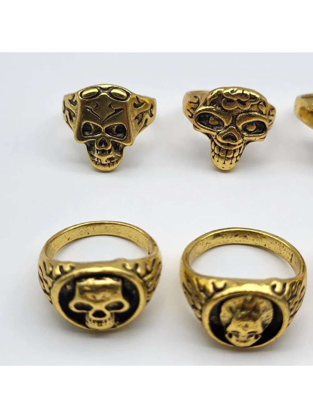 Biker ring Skull rings lot Goth Halloween 8 piece flea market gifts mixed sizes